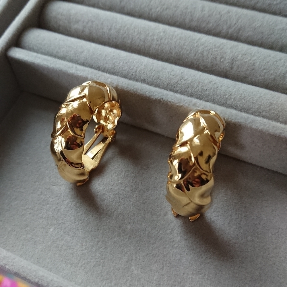 Paolo Classic Gold Tone CLIP ON Hoop Earrings